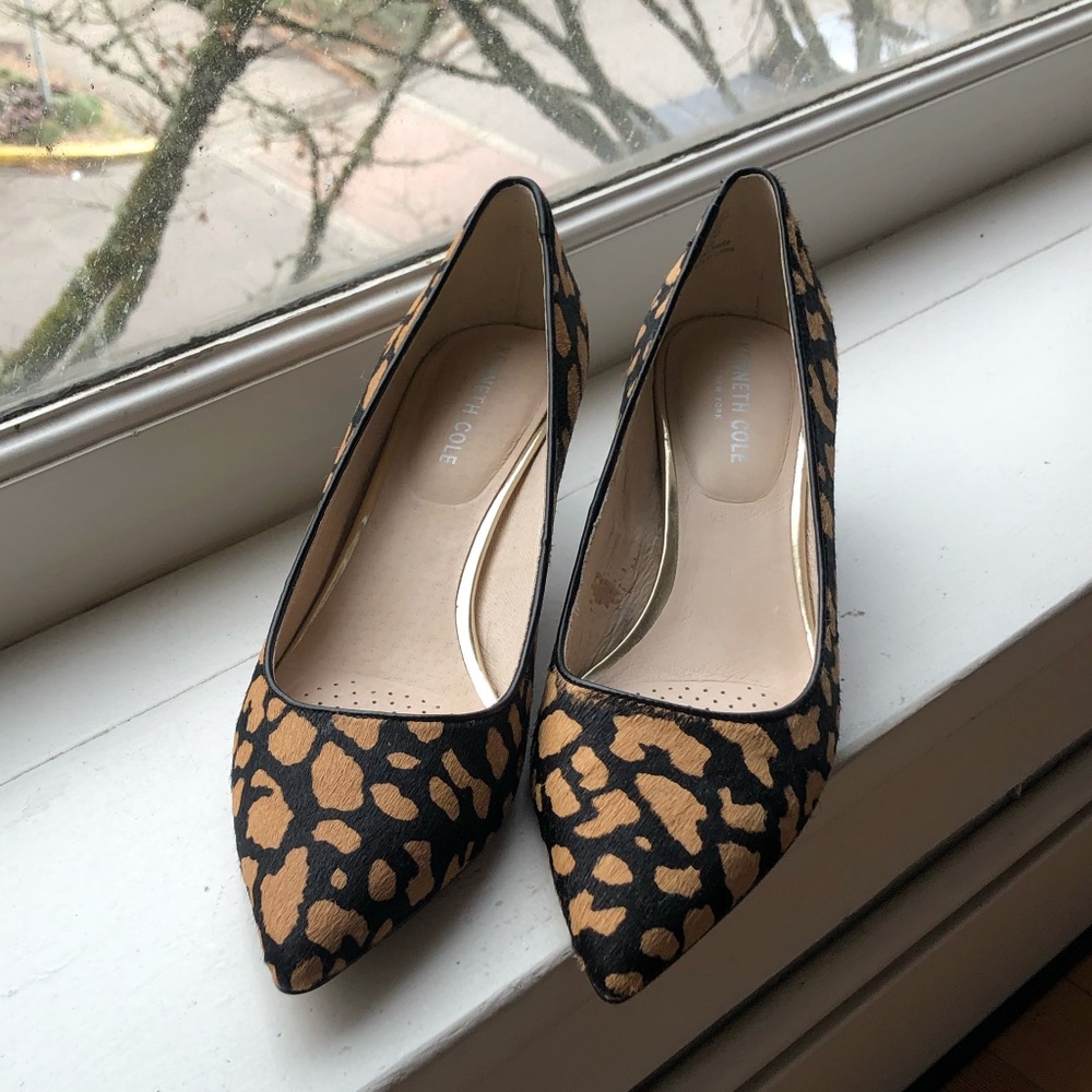 Kenneth Cole Morgan Leopard-Pattern Calf Hair Pumps